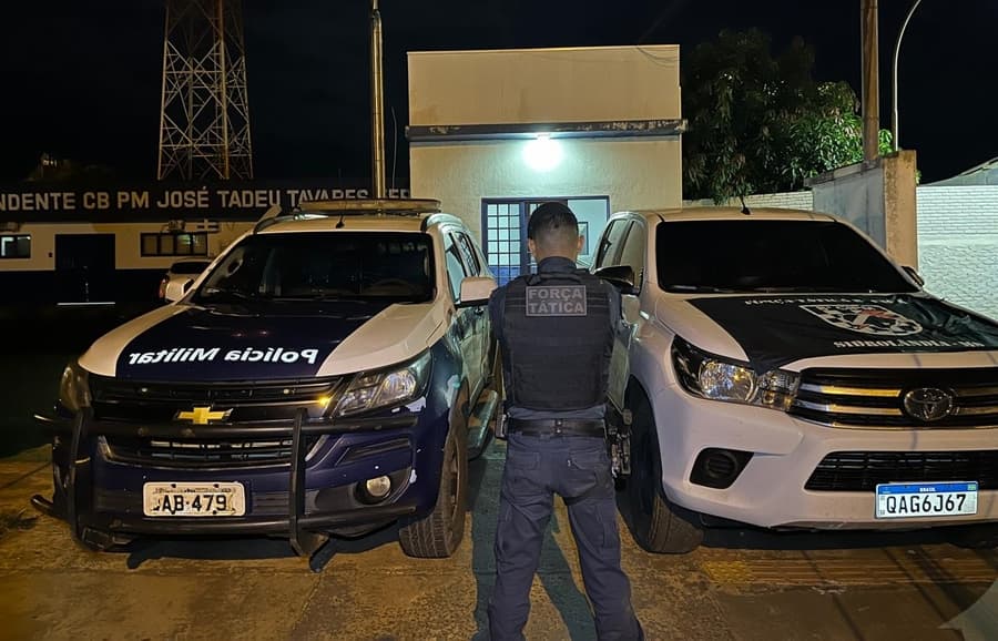 Caminhonete adulterada e preparada para transporte de drogas é apreendida pela Força Tática