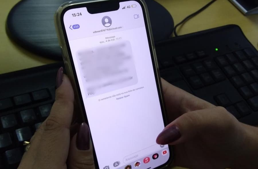 Ao clicar em link de SMS, mulher tem conta bancária invadida e perde R$ 800,00 reais