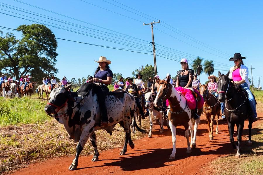 Cavalgada Especialmente Mulher reuniu mais de 150 participantes