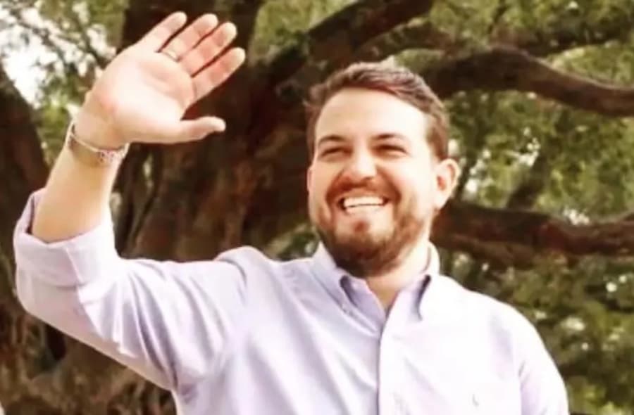 Preso por 23 dias, Claudinho Serra deixa a prisão e terá que usar tornozeleira eletrônica
