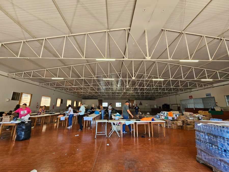 Comunidade deve se apressar: Carretas com doações saem de Sidrolândia até domingo rumo ao RS