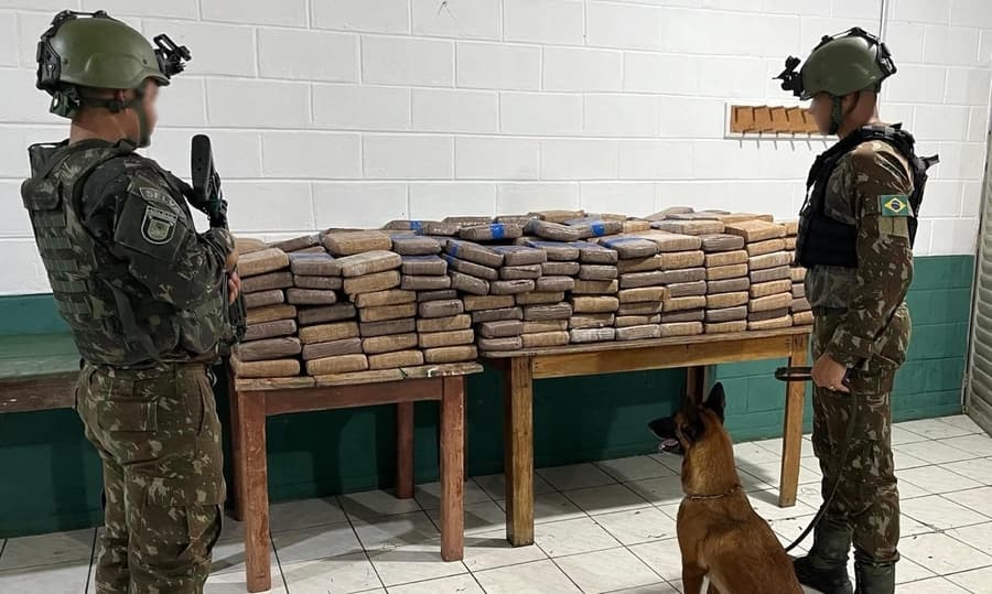 Exército Brasileiro apreende 1,7 tonelada de maconha e recupera carro roubado em Maracaju