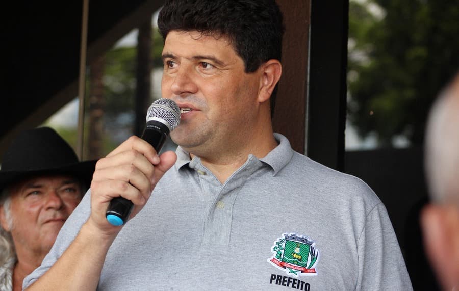 Rodrigo atende pedido antigo da comunidade e farmácia da UPA agora é 24 horas