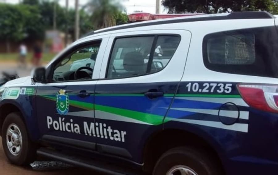 Homem de 32 anos é preso após agredir a esposa e ameaçar levar recém-nascido embora