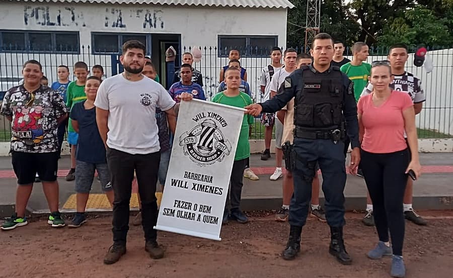 Projeto “Bom de Bola, Bom na Escola da PM” recebe apoio e ganha força no Quebra Coco
