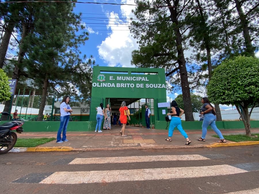 Prefeitura organiza volta às aulas com processo seletivo, compra de uniforme e melhorias nas escolas