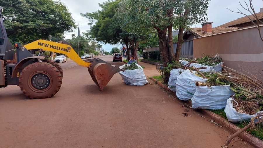 Secretaria de Infraestrutura realiza mutirão da limpeza na área urbana e rural