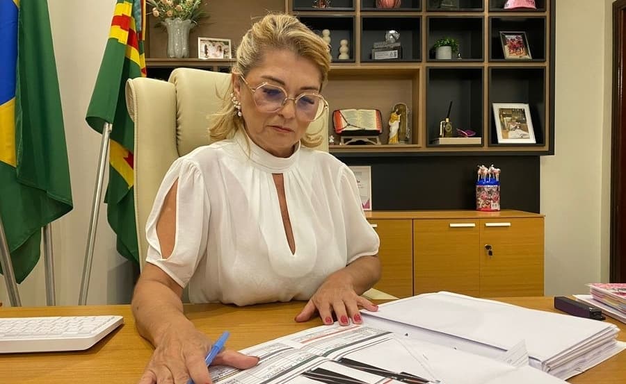 Prefeita reitera pedido para Câmara votar reajuste do professor em regime de urgência