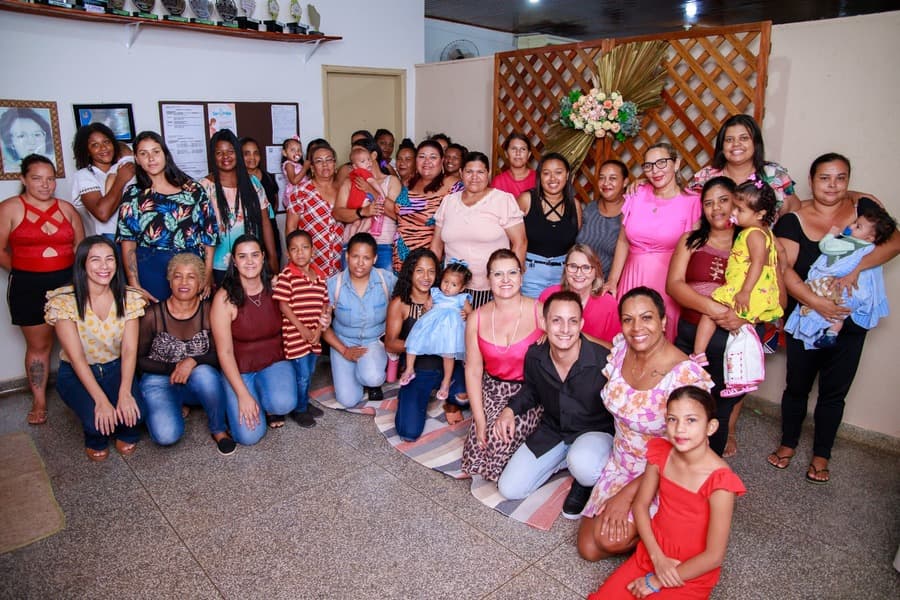 Prefeitura encerra o Mês da Mulher com jantar para mulheres atendidas em projetos sociais
