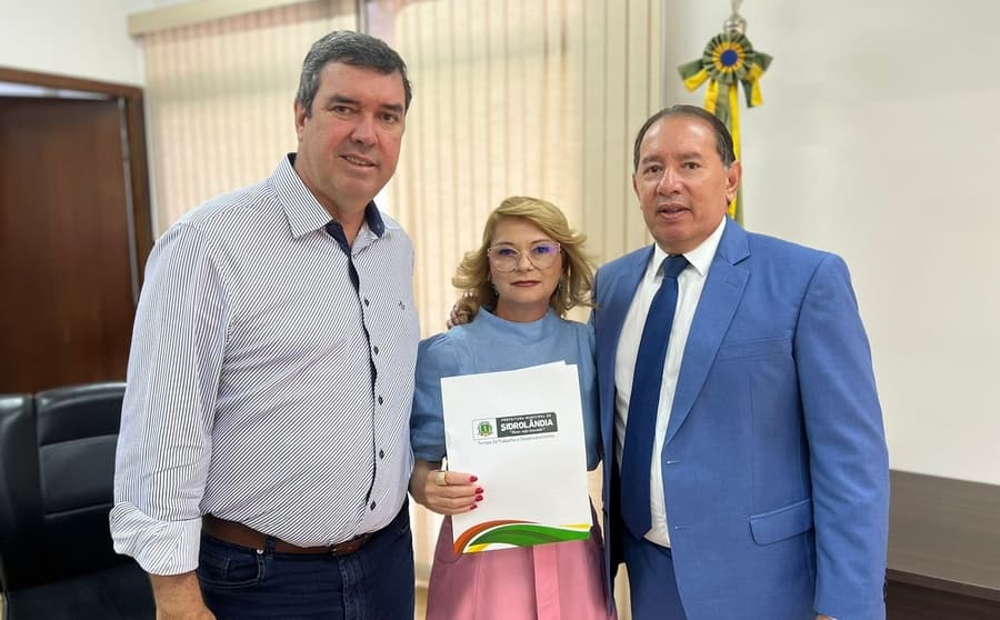 Prefeita vai a Riedel reivindicar pacote de obras para o biênio 2023/2024