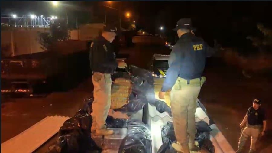 Motorista abandona caminhão com 2,4 toneladas de maconha em Sidrolândia