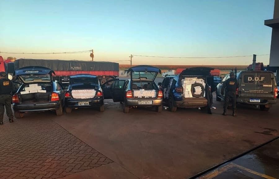 DOF recupera carro roubado e apreende comboio com contrabando em Maracaju
