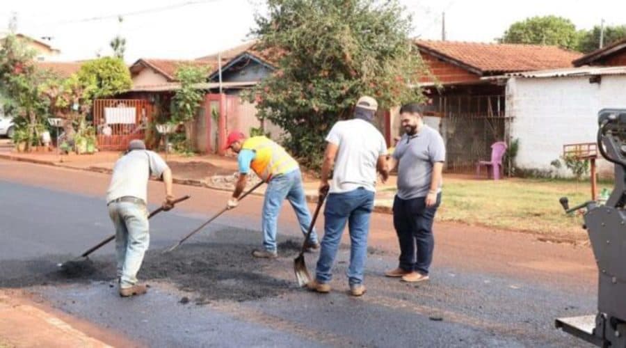 Prefeitura atende pedido do vereador Robert e recapeamento na Vila Juquita já é realidade