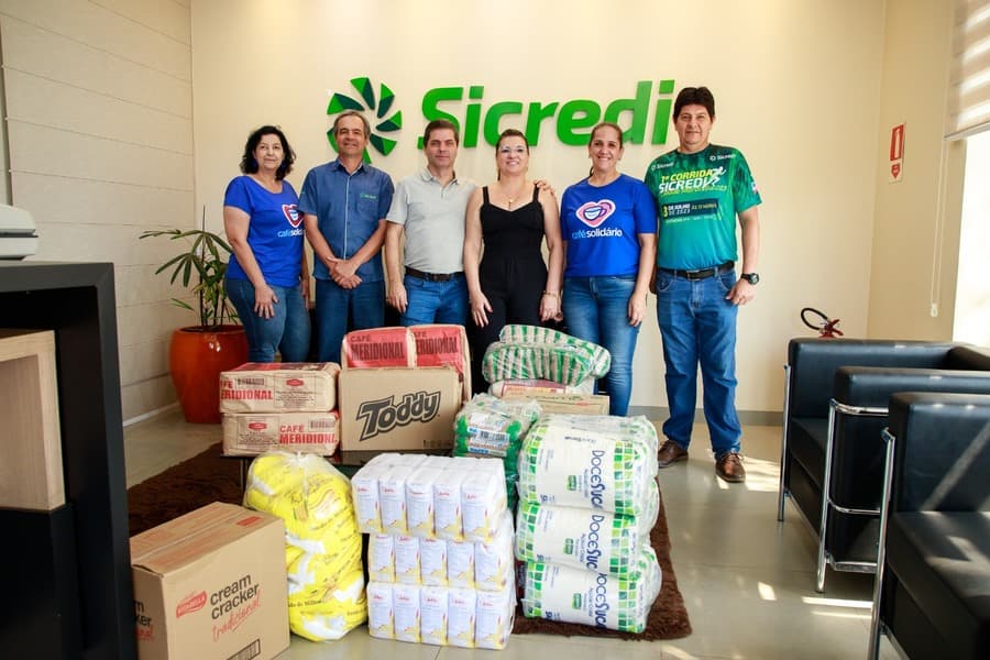 Em ação com a Prefeitura, Sicredi Pantanal realiza doação para o Café Solidário e Lar do Idoso