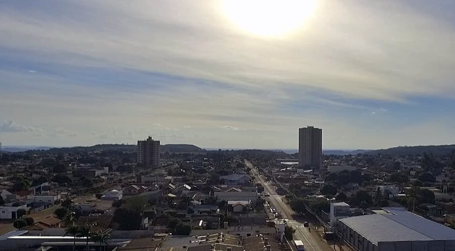 Frente fria se afasta e semana volta a ter tempo seco, calor e baixa umidade