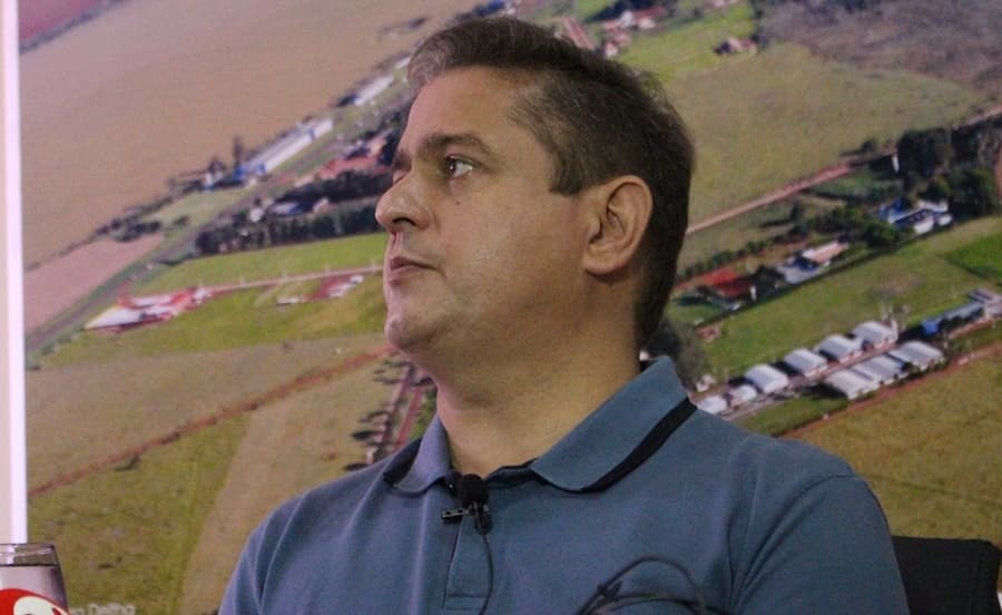 Prefeito Marcelo Ascoli anuncia desistência da reeleição e diz que não vai apoiar ninguém. Veja