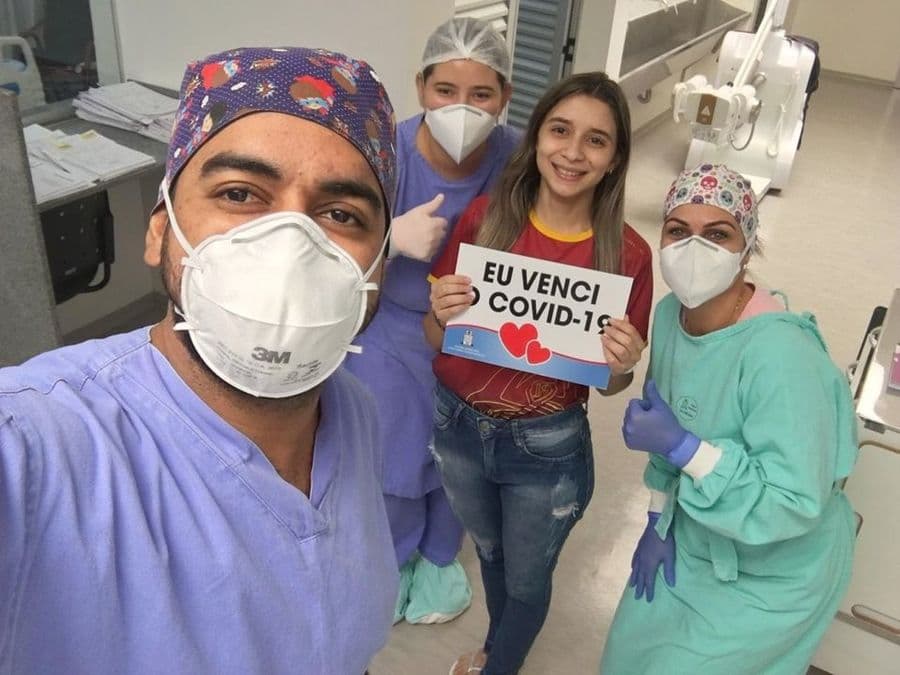 Jovem de 24 anos que venceu o Covid-19 dá detalhes sobre a doença e também do preconceito sofrido