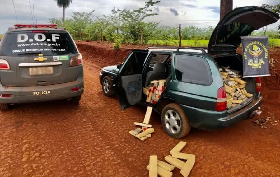 DOF apreende 490 quilos de maconha ao abordar condutor de Escort na MS-162