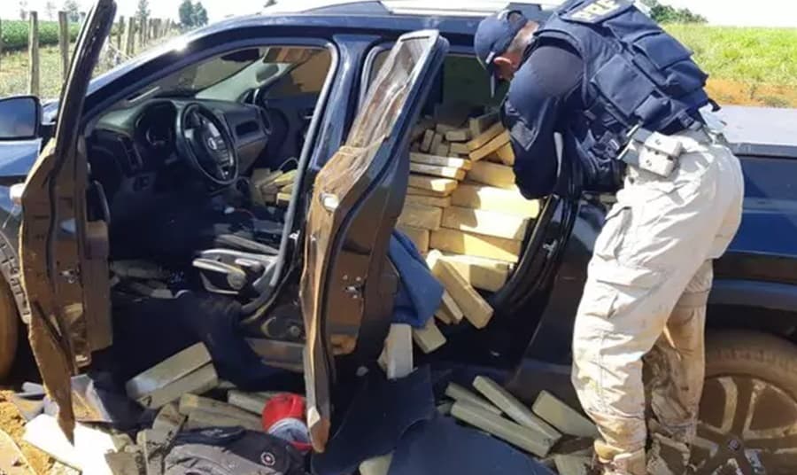 PRF apreende mais de 1 tonelada de maconha durante fiscalização na BR 060