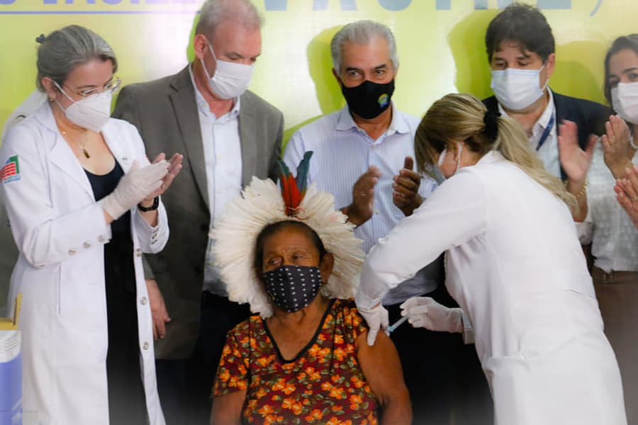 Indígena da Aldeia Tereré é a primeira cidadã de Sidrolândia a ser vacinada contra a covid-19