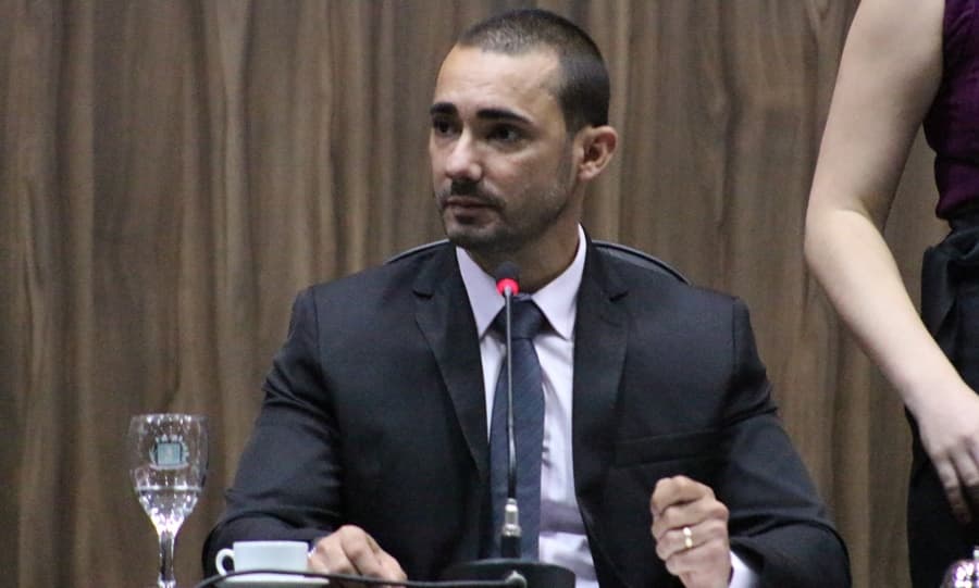 Em retorno das sessões, Presidente Sandro Gonzales vai propor corte de diárias