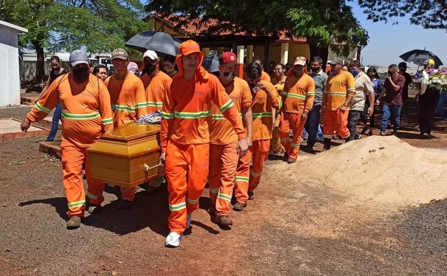 Trabalhadores da Morhena homenageiam companheiro que morreu afogado no Rio Vacaria