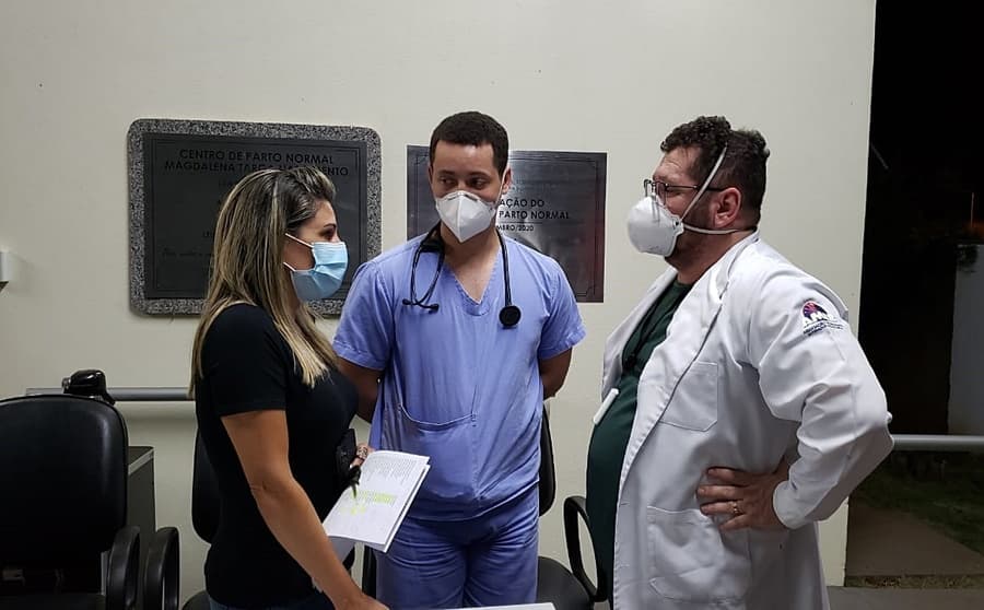 Em coletiva, equipe médica do Hospital faz alerta sobre lotação na ala Covid