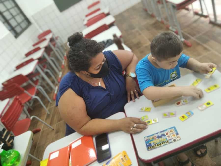 Alunos com necessidades educacionais especiais são atendidos presencialmente na Rede Municipal de Maracaju