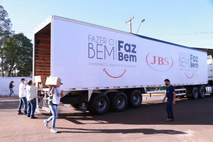 Sidrolândia recebe carregamento com 10 mil máscaras doadas pela JBS