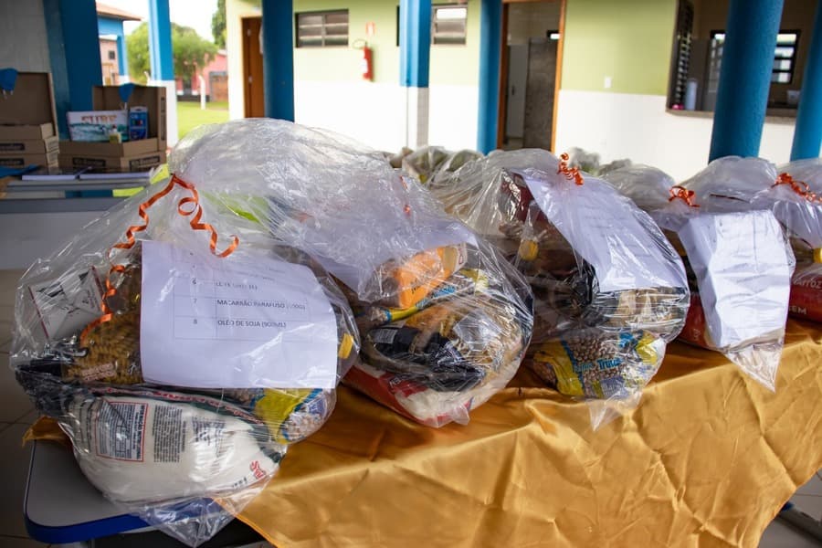 Mais de 600 famílias são contempladas com Kits de Merenda Escolar em Maracaju