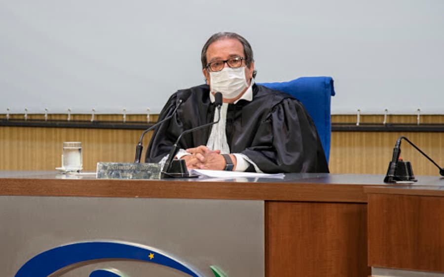 Ministério Público e Tribunal de Contas recomendam reajuste zero a servidores públicos