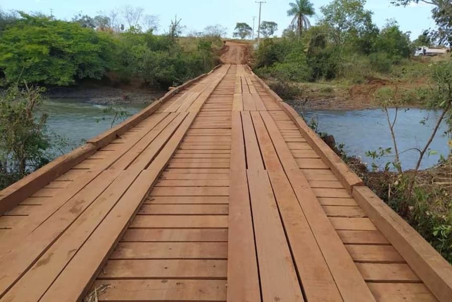 Reforma de ponte no Barra Nova é concluída pela equipe de manutenção da prefeitura
