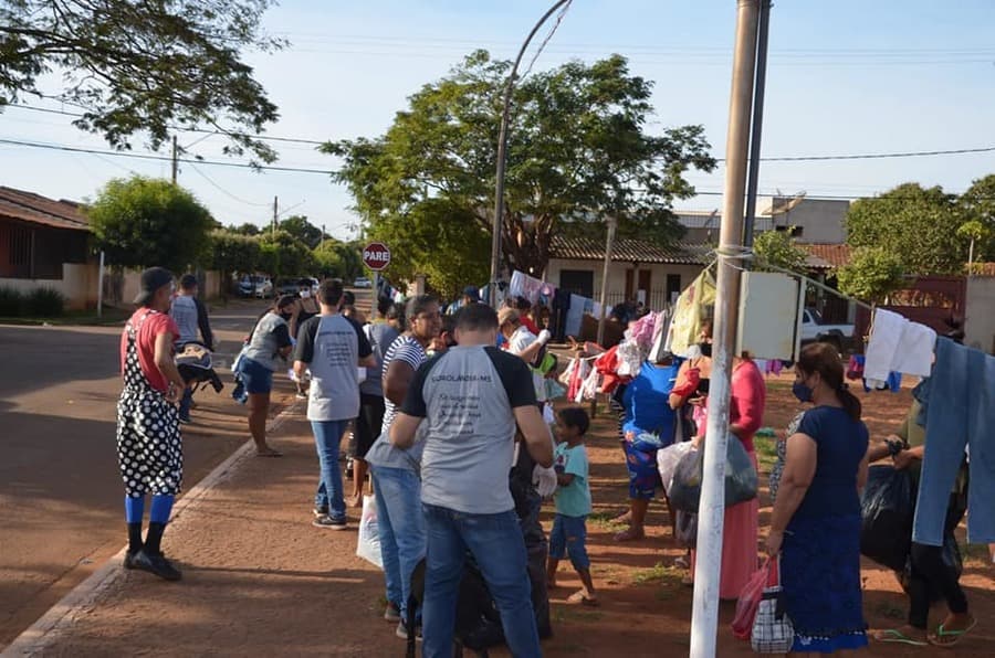 Ações sociais com varal solidário atenderam comunidade no Bairro São Bento