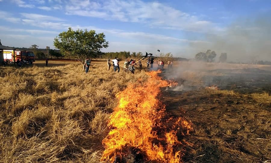Corpo de Bombeiros capacita produtores dos assentamentos para combate a incêndio