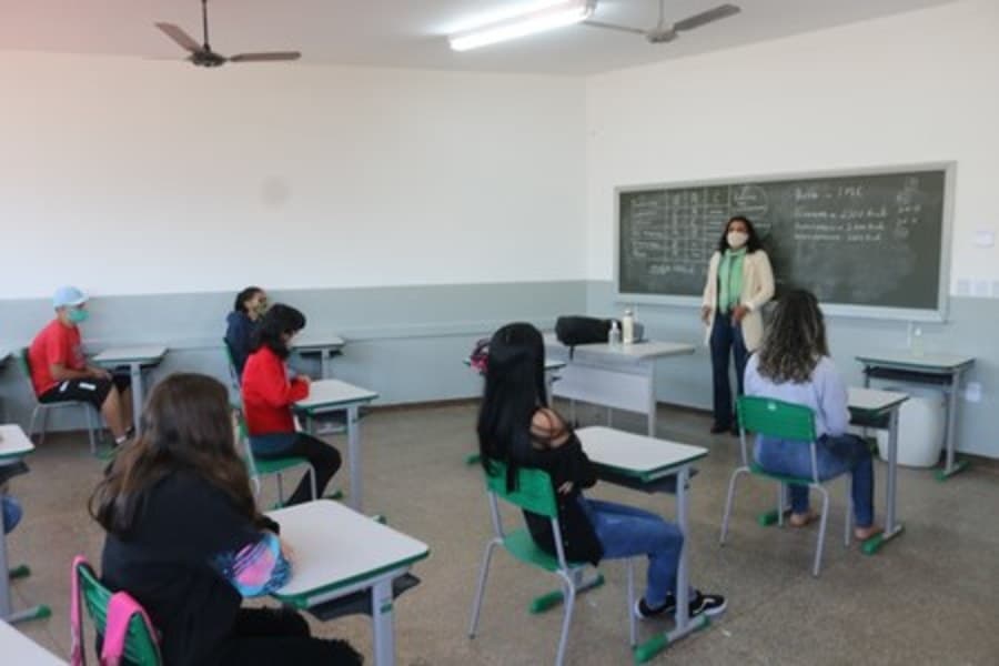 Prefeitura faz convocação de professores em caráter temporário