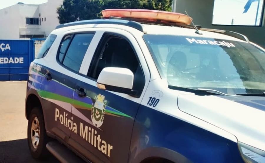 Embriagado e sem CNH, homem de 28 anos é preso pela Polícia Militar