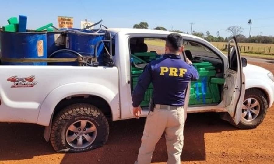 Após perseguição, PRF apreende 1664 Kg de maconha na BR-060, em Sidrolândia