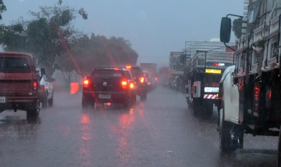 Inmet emite alerta de queda de granizo e tempestade em Sidrolândia e Maracaju