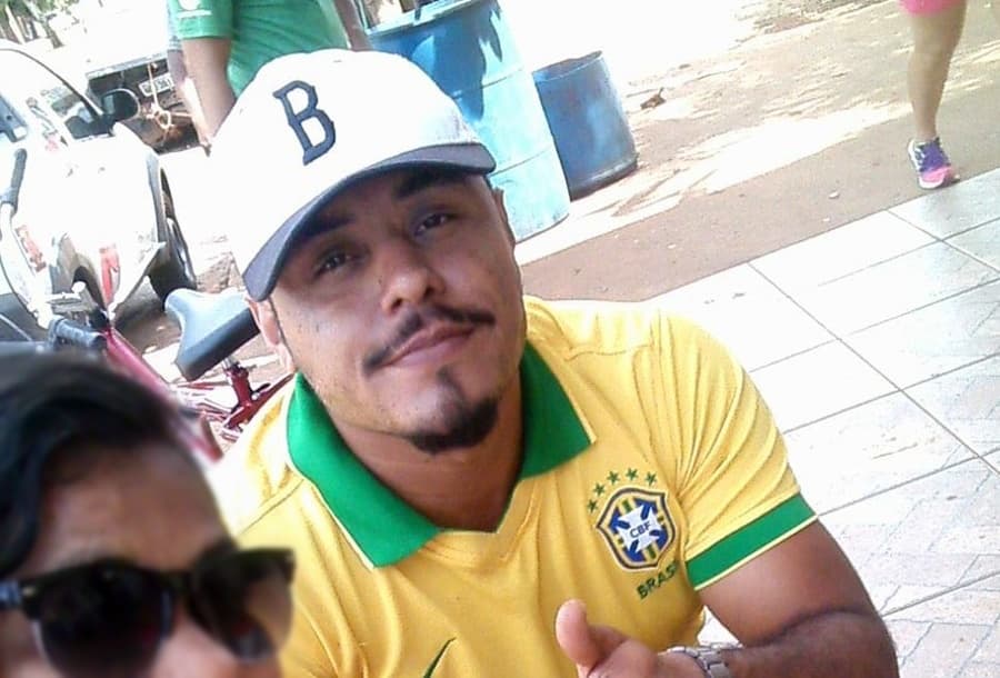 Sidrolandense de 34 anos sofre mais de 10 golpes de faca e morre na Capital
