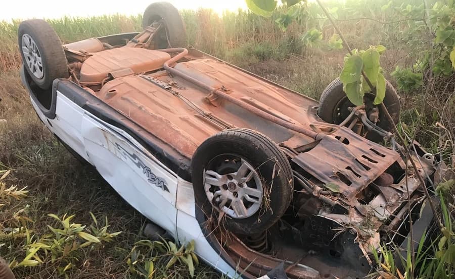 Idoso morre ao capotar veículo Fiat Uno na MS-164 a caminho de Maracaju