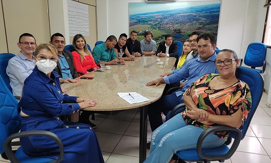 Sem oposição, prefeita Vanda Camilo comemora apoio total de vereadores