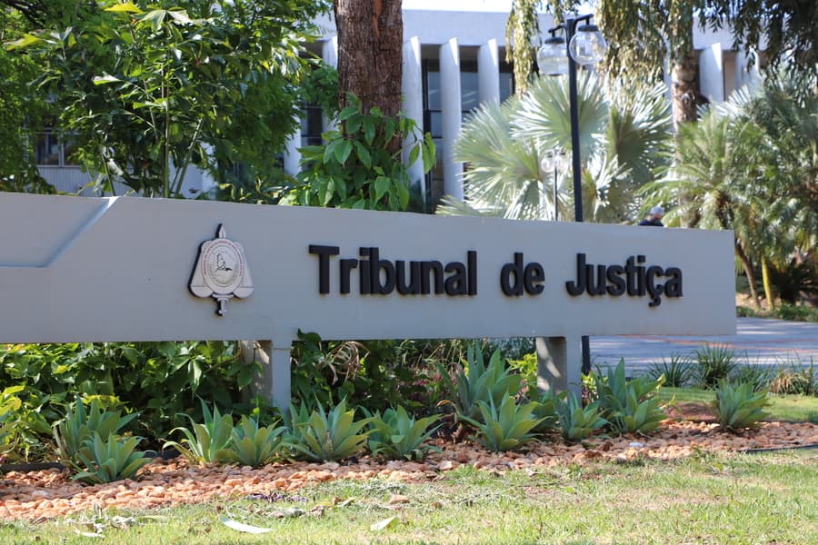 Lei que autorizava executivo conceder 100% de gratificação é derrubada pela Justiça