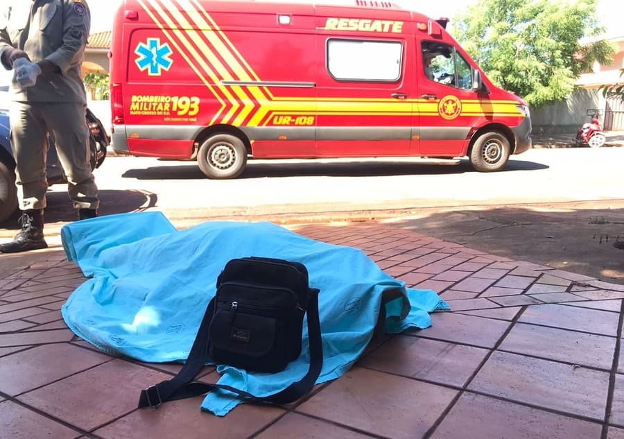 Idoso de 76 anos é encontrado morto em calçada na Rua Rio Grande do Norte