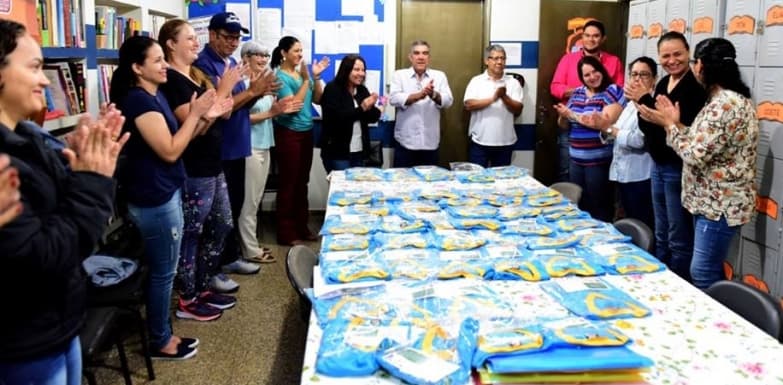 Prefeitura de Maracaju homenageia professores da Rede Municipal