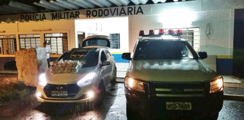Preso com droga a caminho de Maracaju, homem tenta suicídio na viatura
