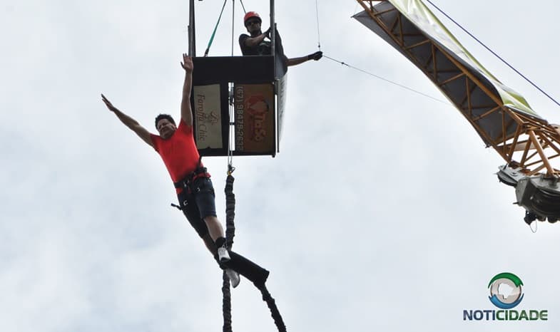 Novidade na 4ª edição do Sidropesc, Bungee Jumping fez sucesso. Veja