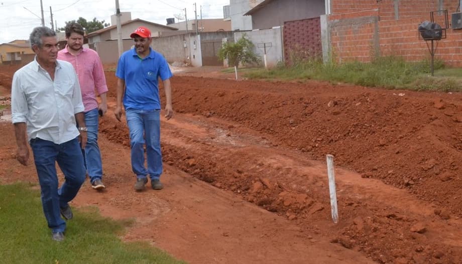Prefeitura dá início a obras de pavimentação no Bairro Ivan Loureiro