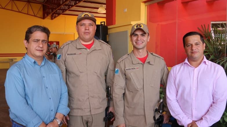 Prefeito e Presidente da Câmara prestigiam posse no Corpo de Bombeiros