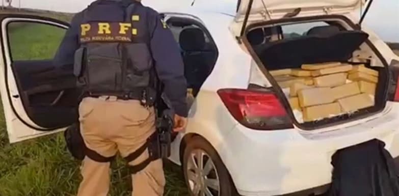 PRF apreende mais de 400 quilos de maconha dentro de veículo em Sidrolândia