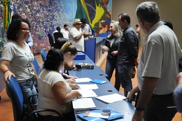 Convenção do PMDB já tem presença de líderes municipais e representantes do estado